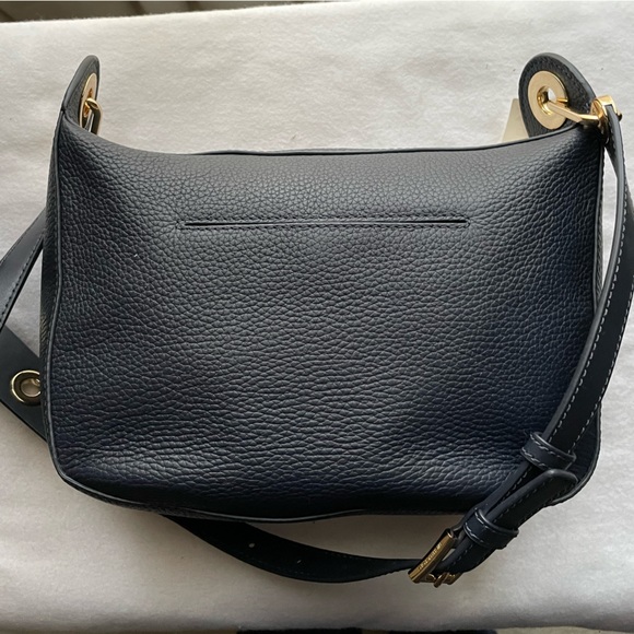 NWT MICHAEL KORS  BARLOW Admiral MD Messenger Handbag.  Leather.  Dark Blue - Picture 2 of 10